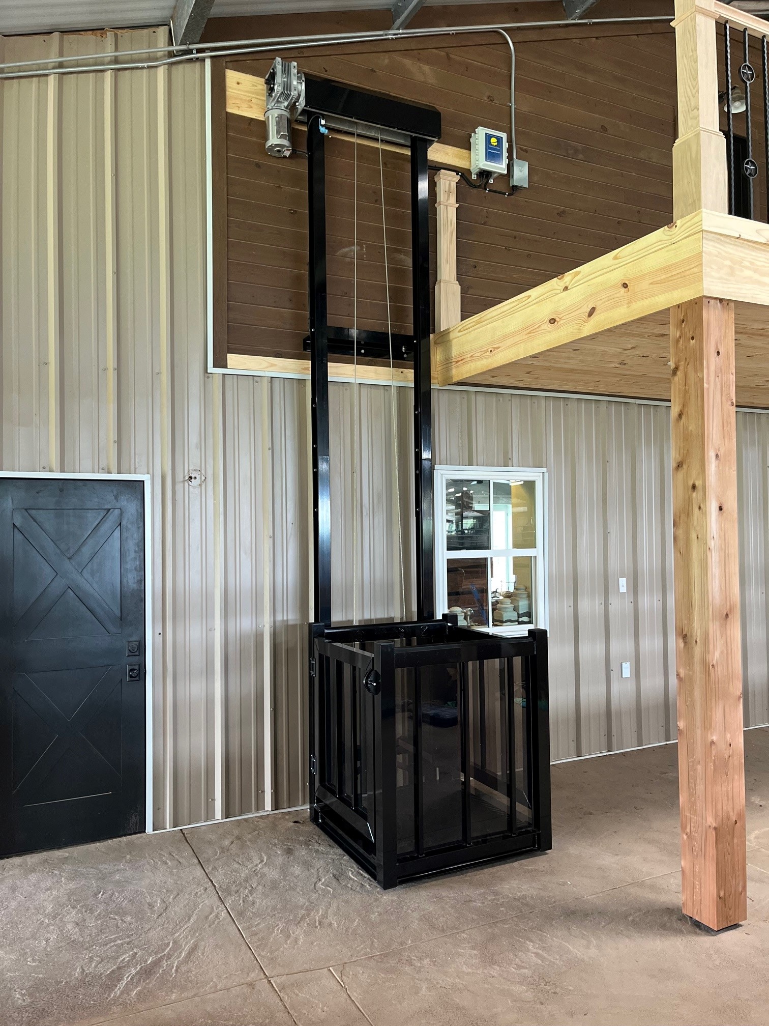 Black with Vertical Brace-1